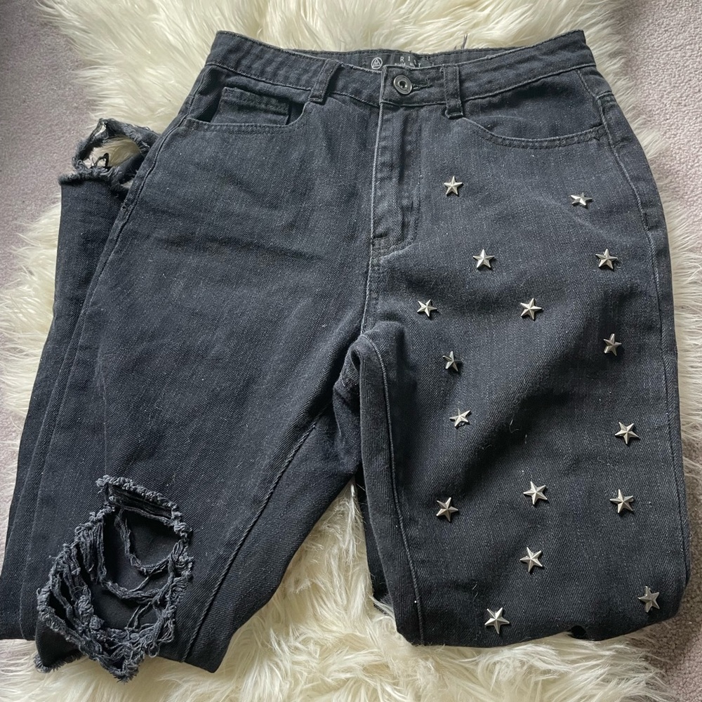 Black ripped jeans